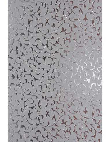 Perleťový metalizovaný dekorativní papír stříbrný - stříbrná krajka 18x25 5ks.