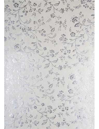 Perleťový metalizovaný dekorativní papír ecru - stříbrné květy 18x25 5ks.