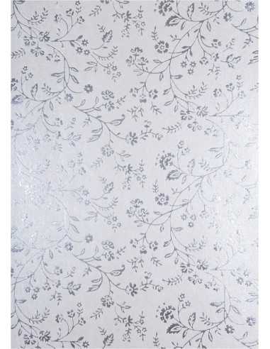 Perleťový metalizovaný dekorativní papír bílý - stříbrné květy 18x25 5ks.